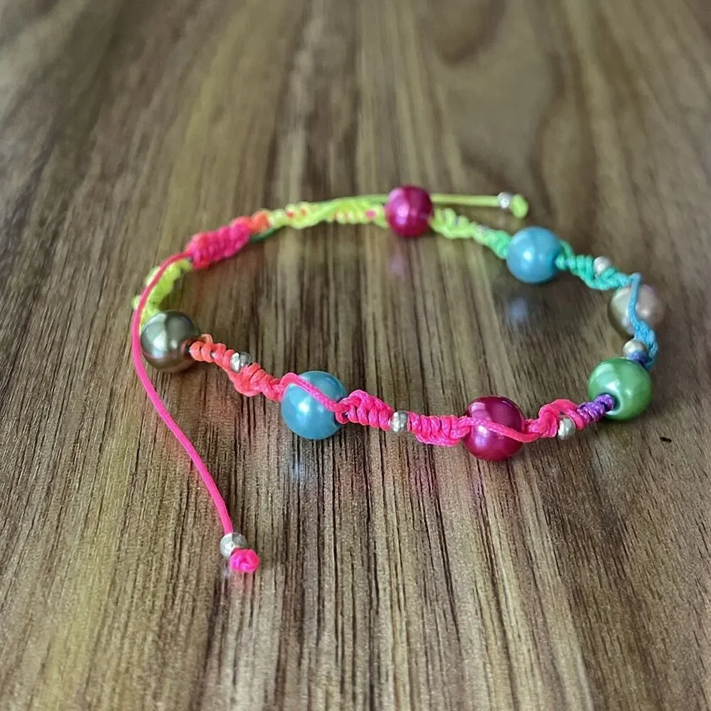 New Handmade Beaded Braided Charm Bracelet Multicolor Women’s - Picture 3 of 10